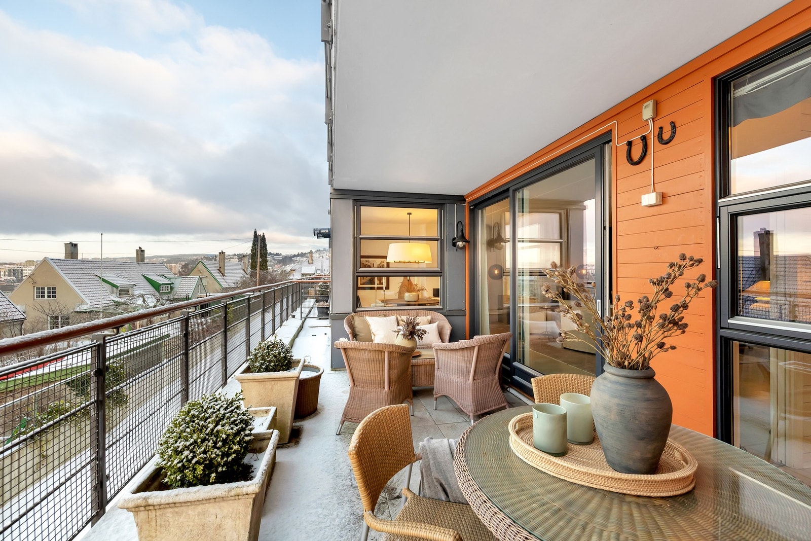 Her det det god plass til ønsket utemøblement Galleribilde