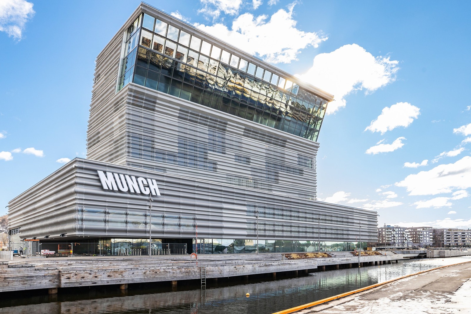 Munchmuseet i Bjørvika - tips: besøk Skybaren en sommerdag! Galleribilde