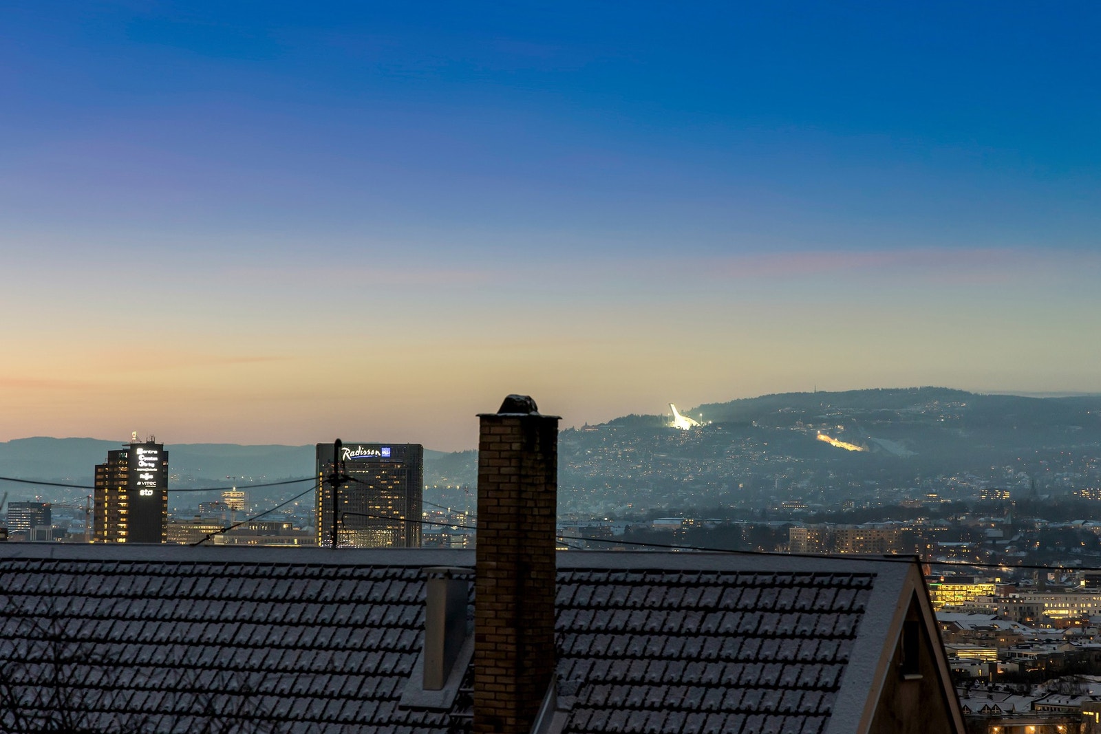 Utsikt helt til Holmenkollen Galleribilde
