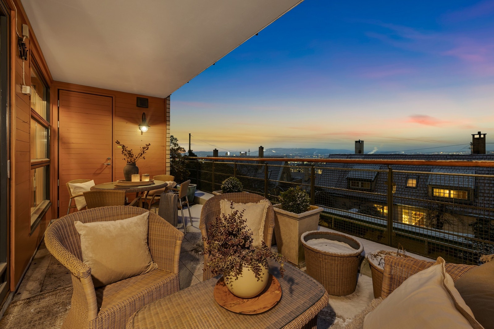 Her får du en svært innbydende leilighet ved Ekebergskrenten med flott utsikt Galleribilde