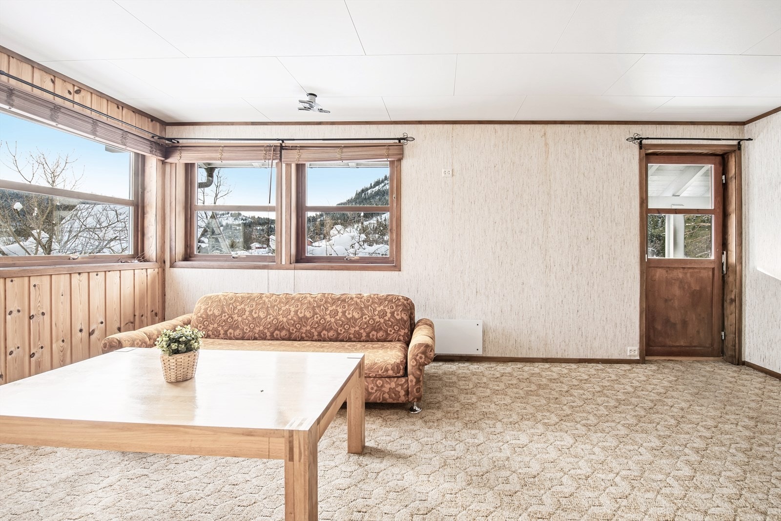 Stue utleiedel. Galleribilde