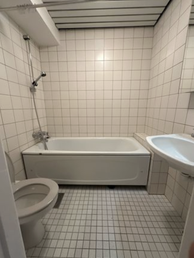 Bad med badekar Galleribilde