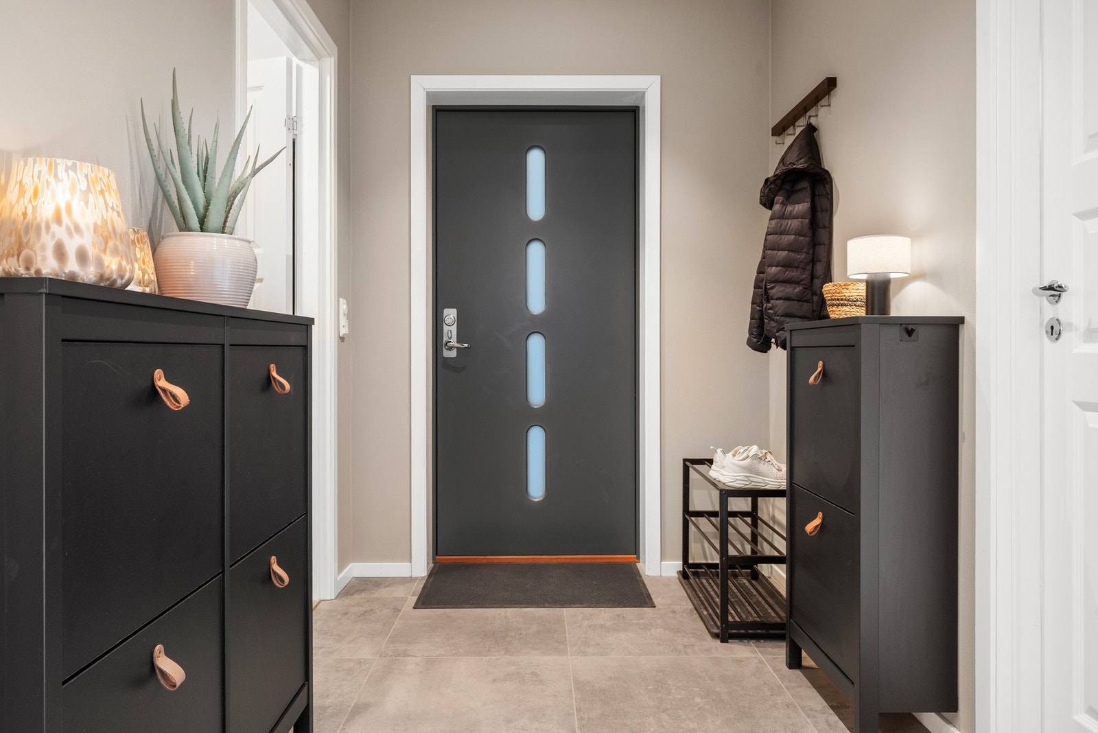 Entréen er på 5m². Galleribilde