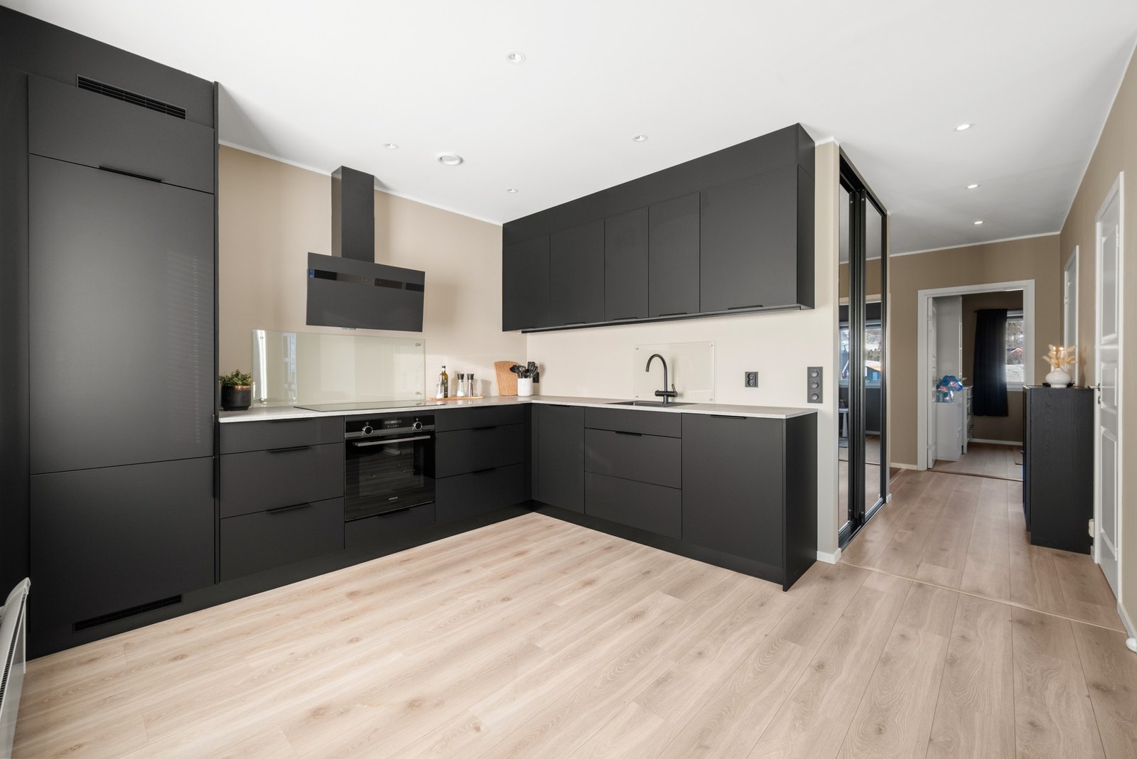 Kjøkkenet er på 10m². Galleribilde