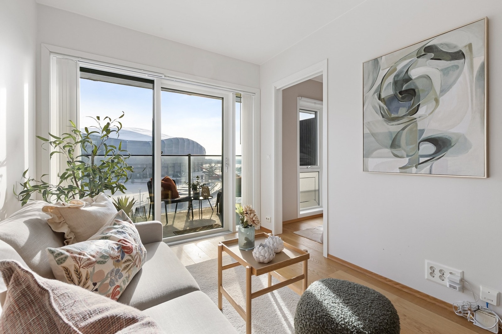 Ved stuen har du en nydelig sydvendt balkong Galleribilde