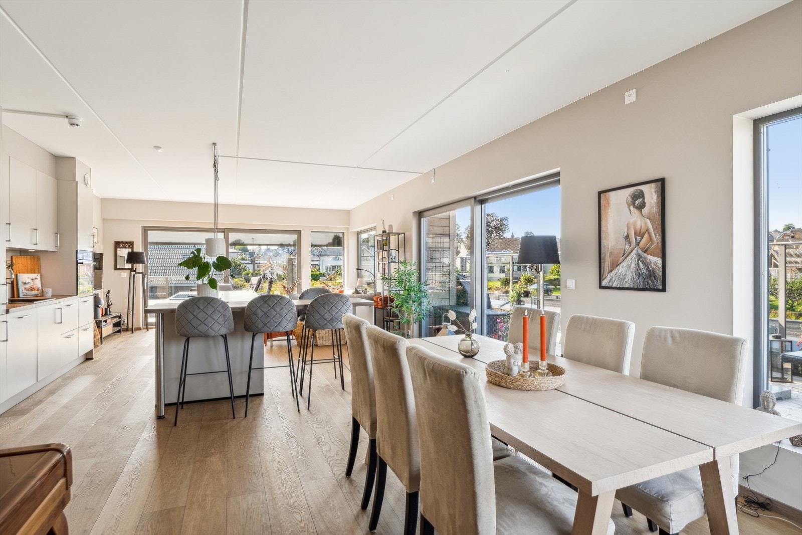 DNB Eiendom ønsker deg velkommen til Strandhagen og Fyrmesterveien 18! Galleribilde