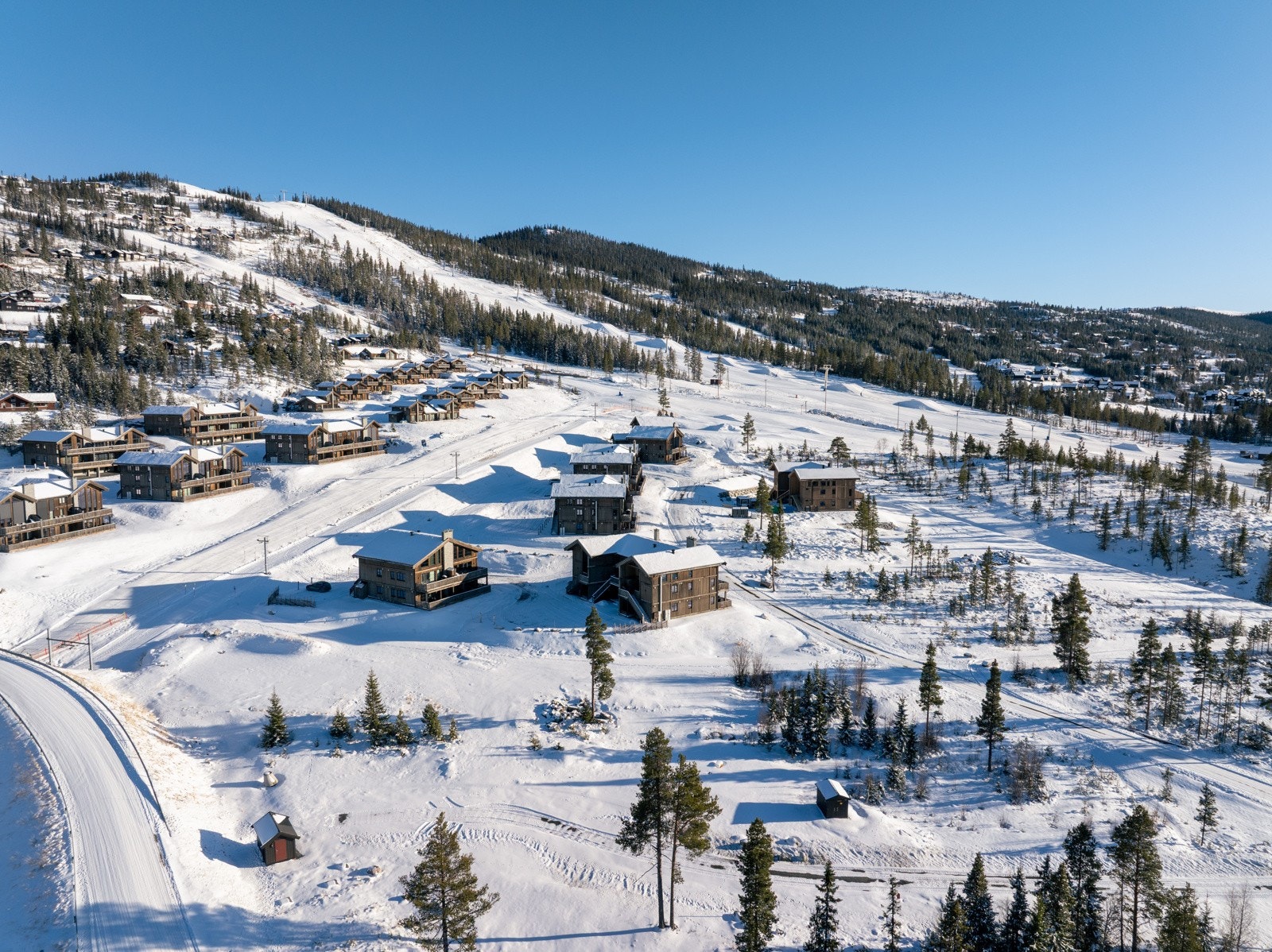 Fritidsbolig for de som ønsker en enkel hyttehverdag med alt av aktivitetstilbud rett utenfor døren Galleribilde