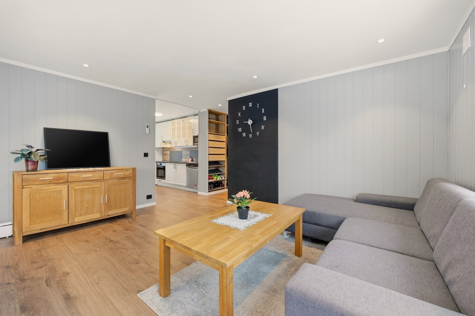 Videre adkomst til lys og flott stue Galleribilde