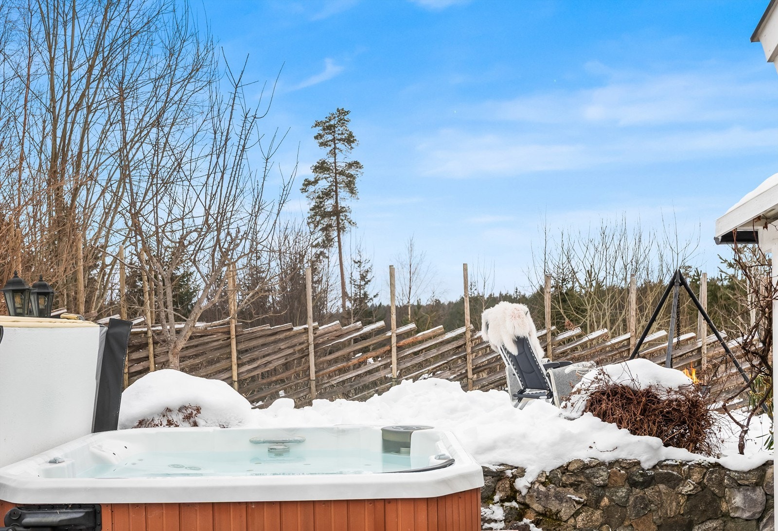 Jacuzzi medfølger salget! Galleribilde