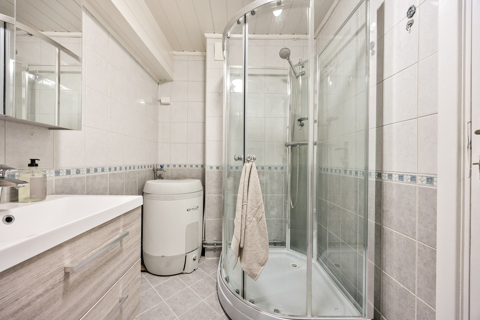 Her er det også opplegg for vaskemaskin og naturlig ventilasjon. Galleribilde