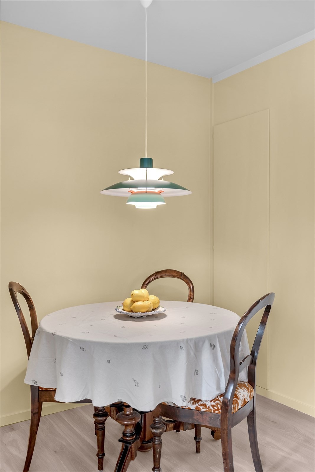 Her kan det inviteres til trivelige måltider med familie og venner. Galleribilde