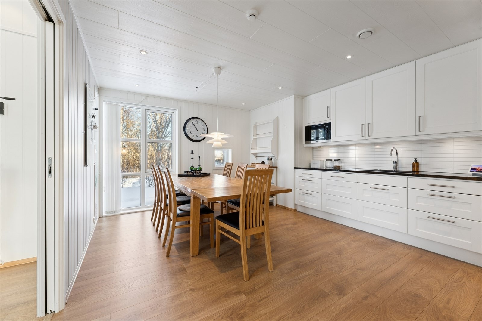 Her får kokken i familien gode arbeidsforhold. Galleribilde