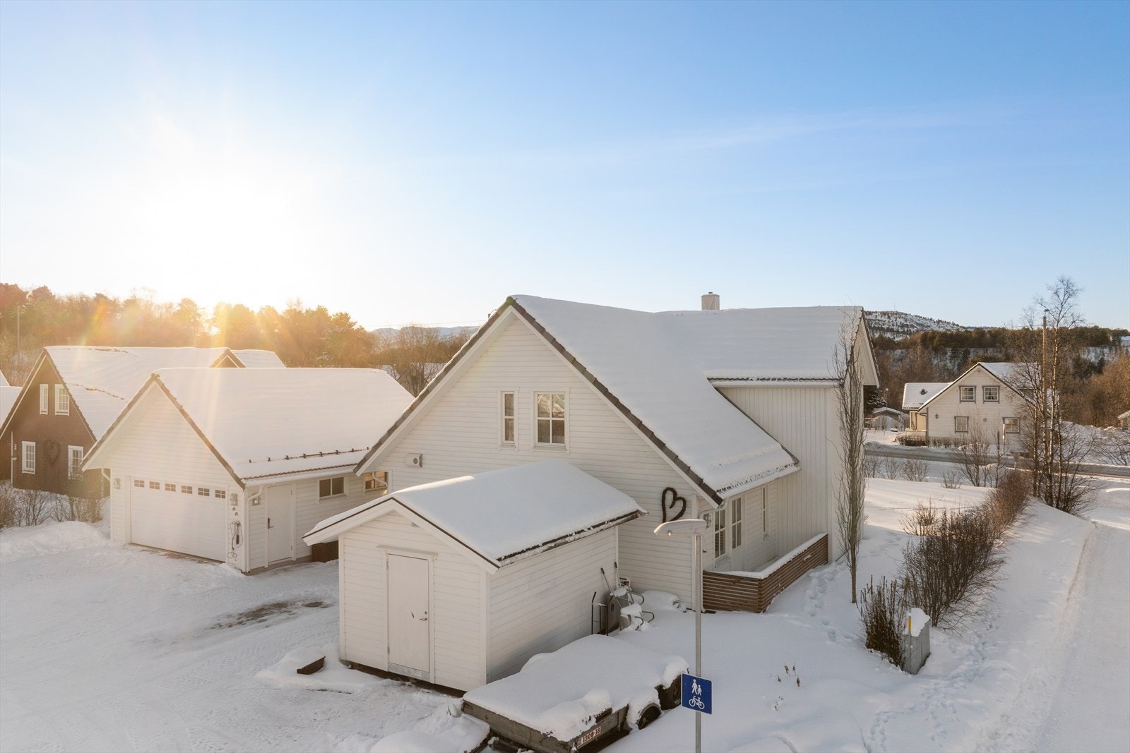 Nyere og gjennomført enebolig fra 2014. Galleribilde