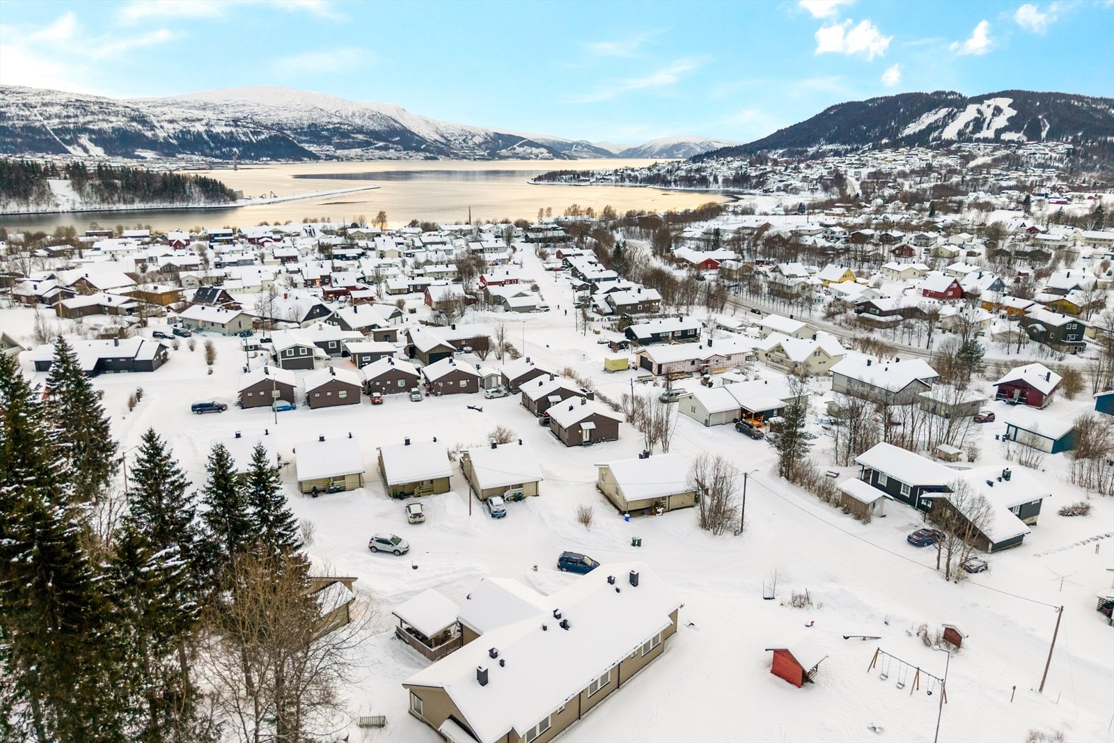 Området rundt boligen byr på fantastiske muligheter for friluftsliv året rundt. Galleribilde