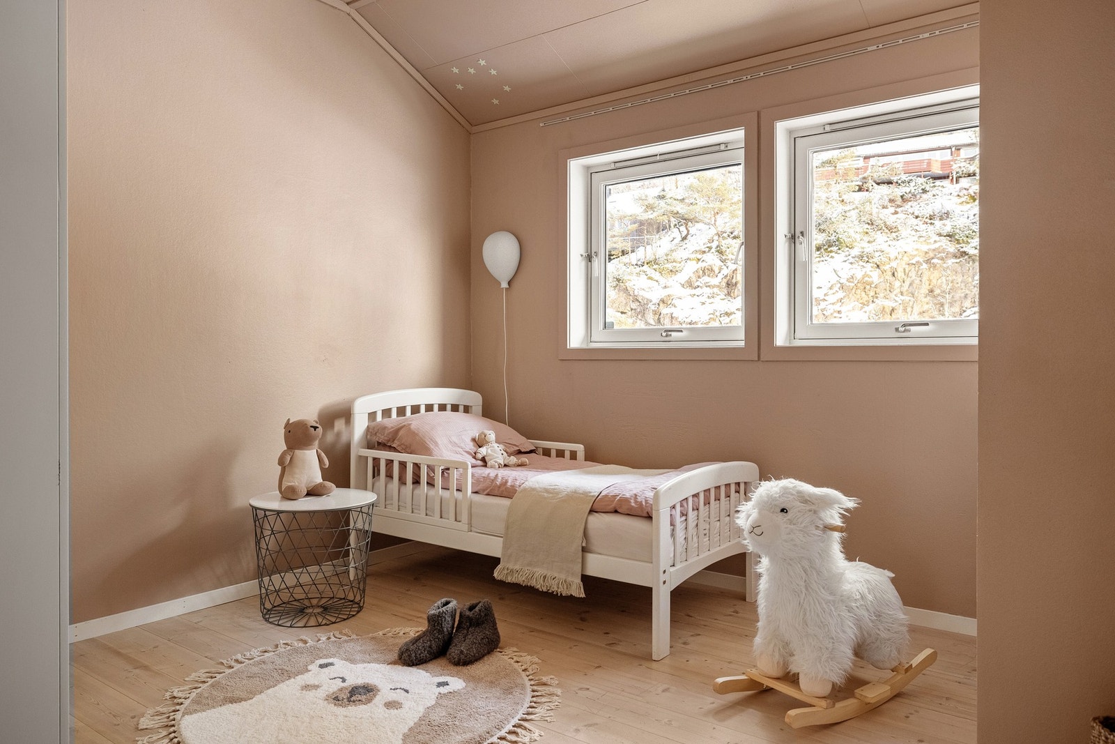 Soverom på også på ca. 8 kvm. Galleribilde