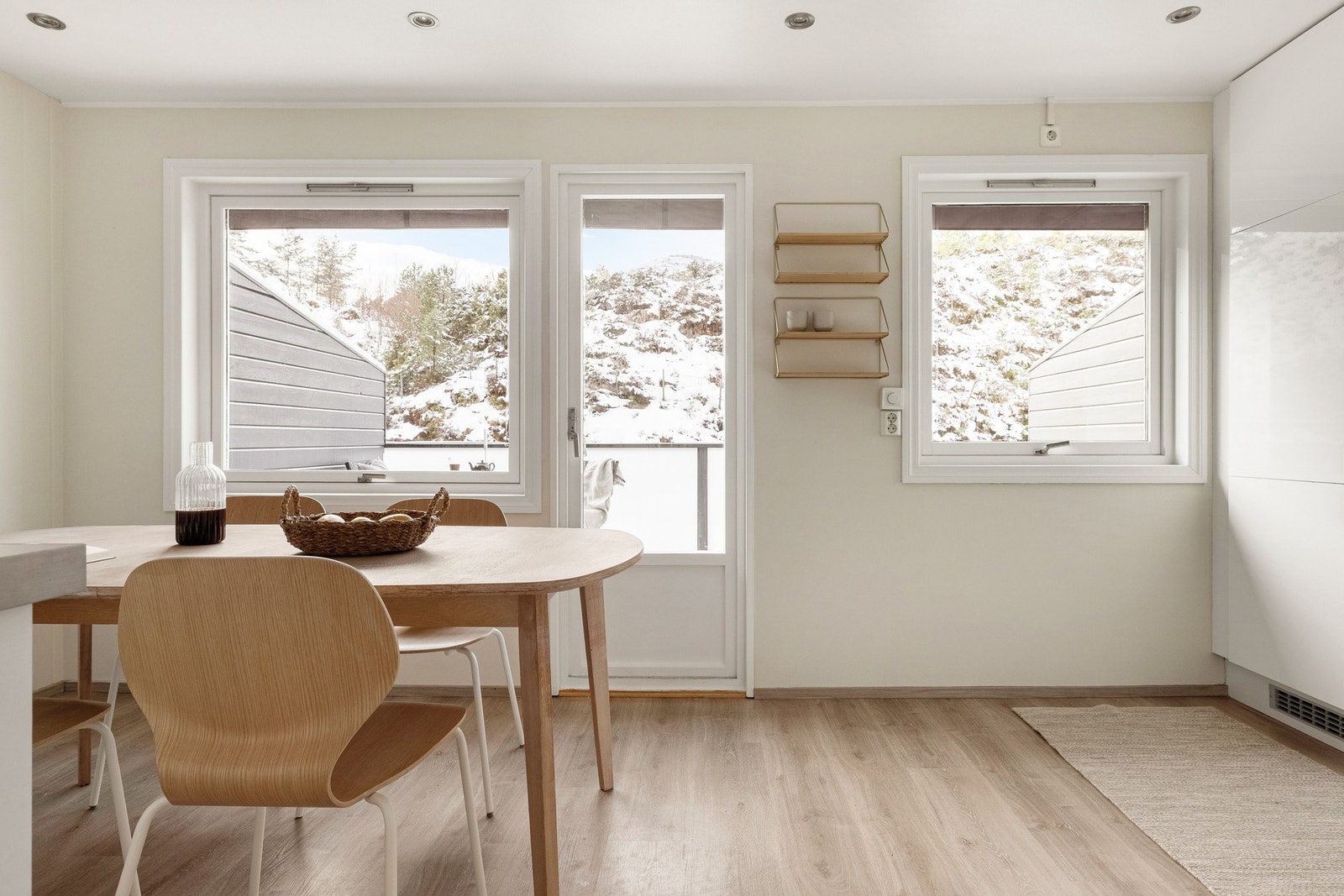 Boligen har separat kjøkken som måler 14,9 kvm. Galleribilde