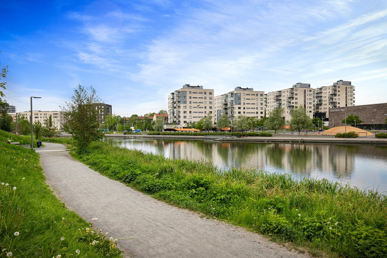 Kort vei til Andedammen ved Hasle med fine uteområder. Galleribilde