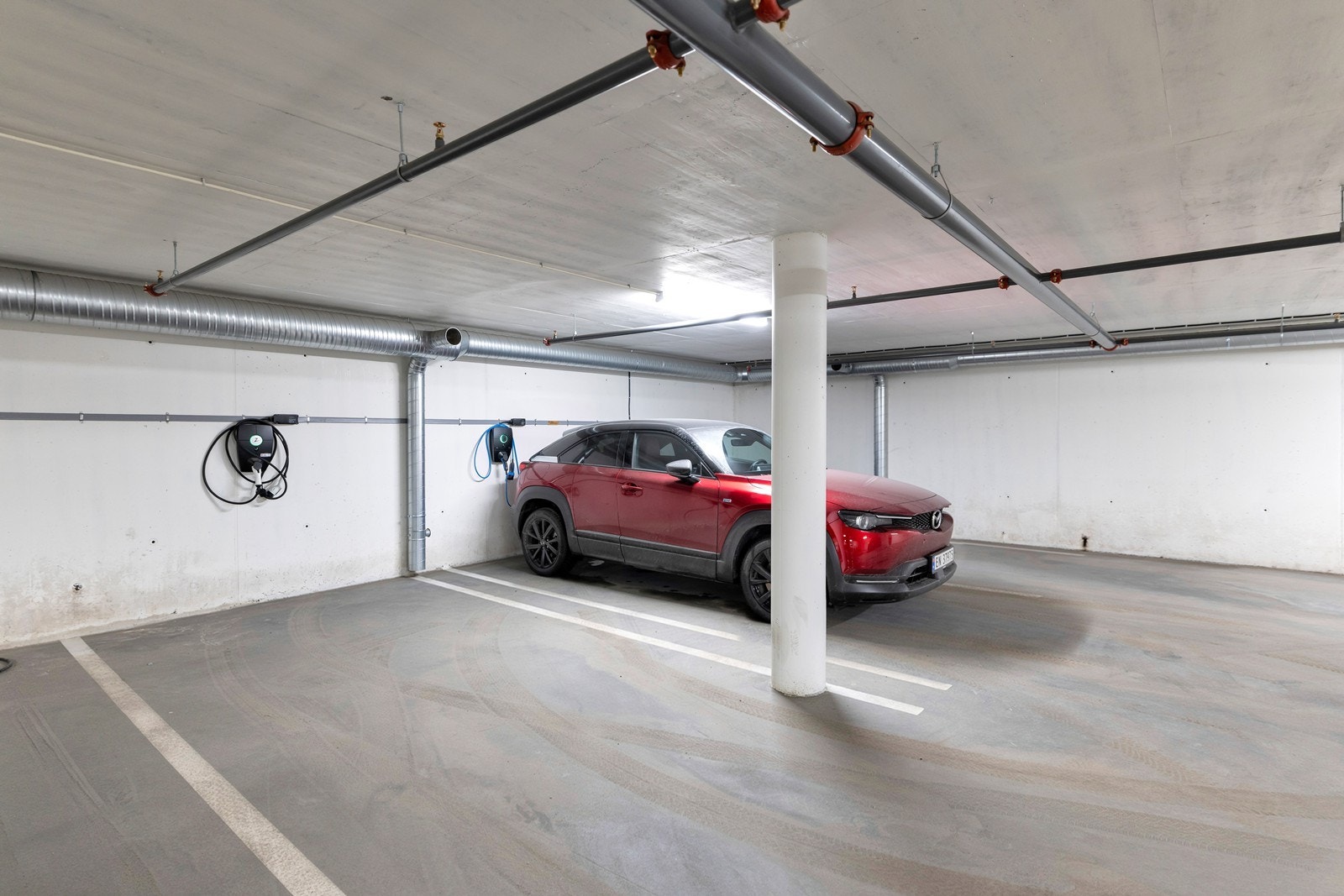 Tilhørende p-plass i felles garasjeanlegg Galleribilde