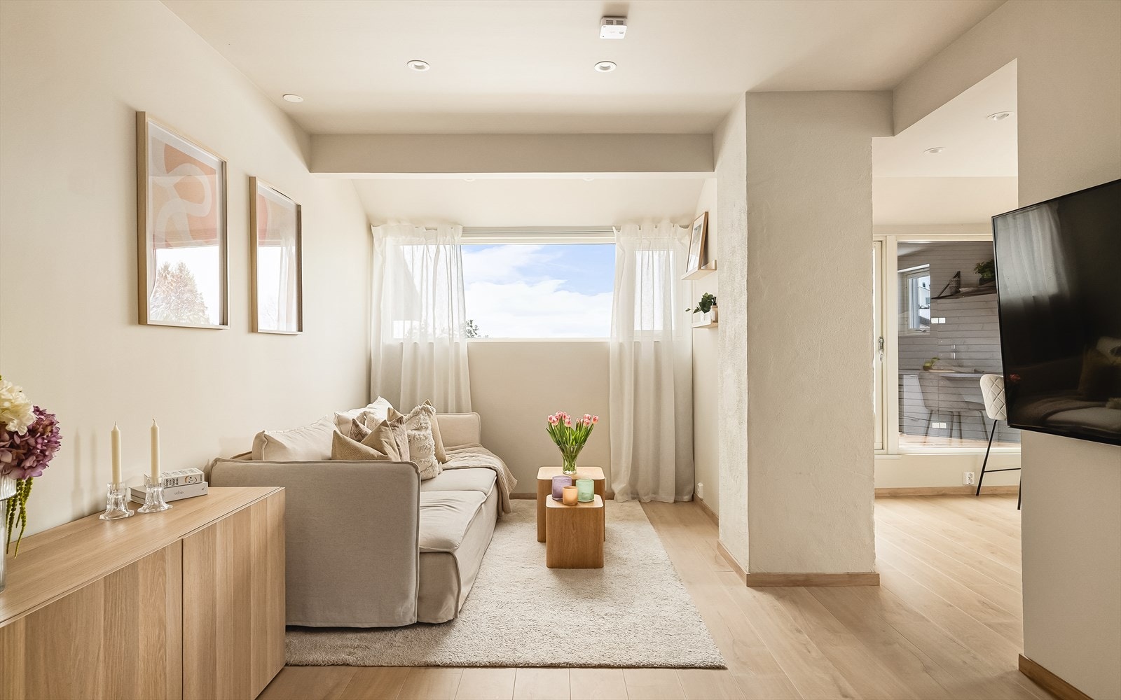 EiendomsMegler 1 ved Oda Emilie Roa har gleden av å presentere Nordåsvegen 181! Foto: Terje Arntsen. Galleribilde