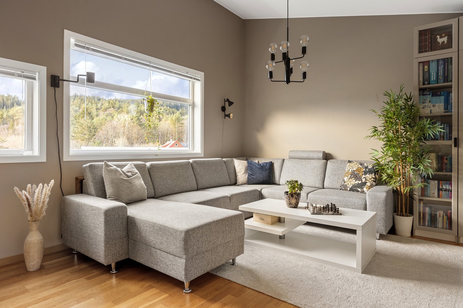 Titlestadvegen 87D presenteres av Mekleriet ved Tor Ramsøy og Simen Nyborg! Foto: Nathalie Reinholdtsen Galleribilde