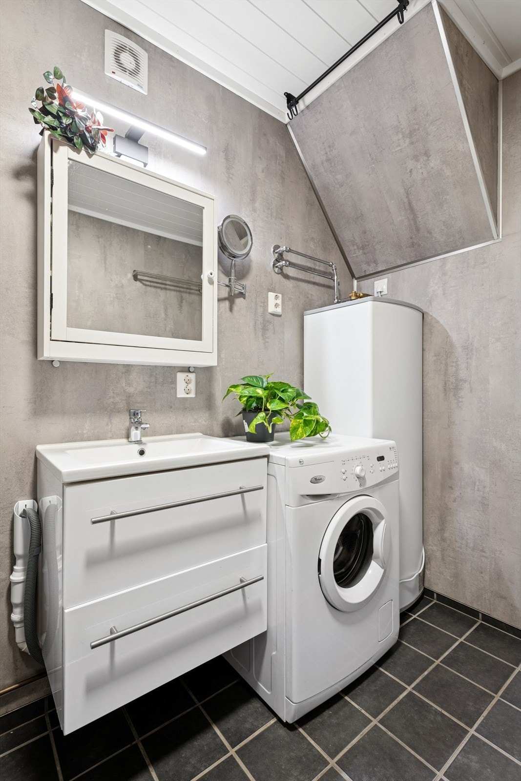 Baderom anneks. Galleribilde