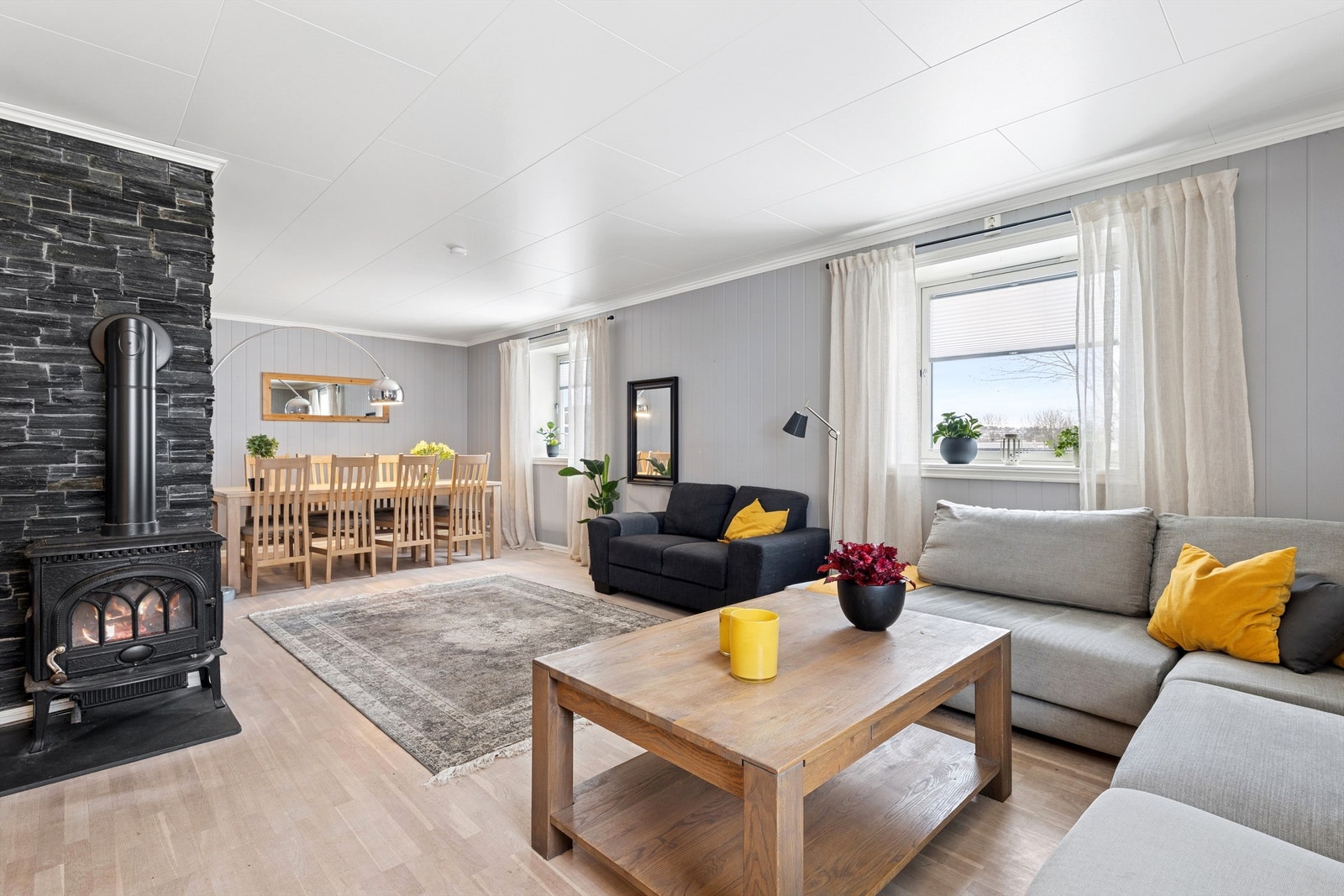 Stue hovedhus. Galleribilde