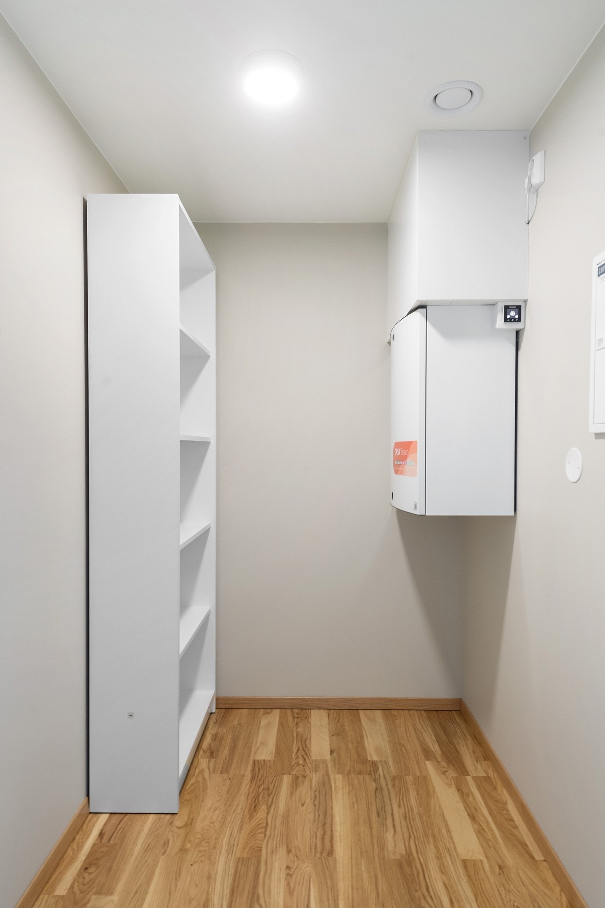 Bod/teknisk rom i leiligheten. I tillegg har leiligheten bod i felles bodanlegg. Galleribilde