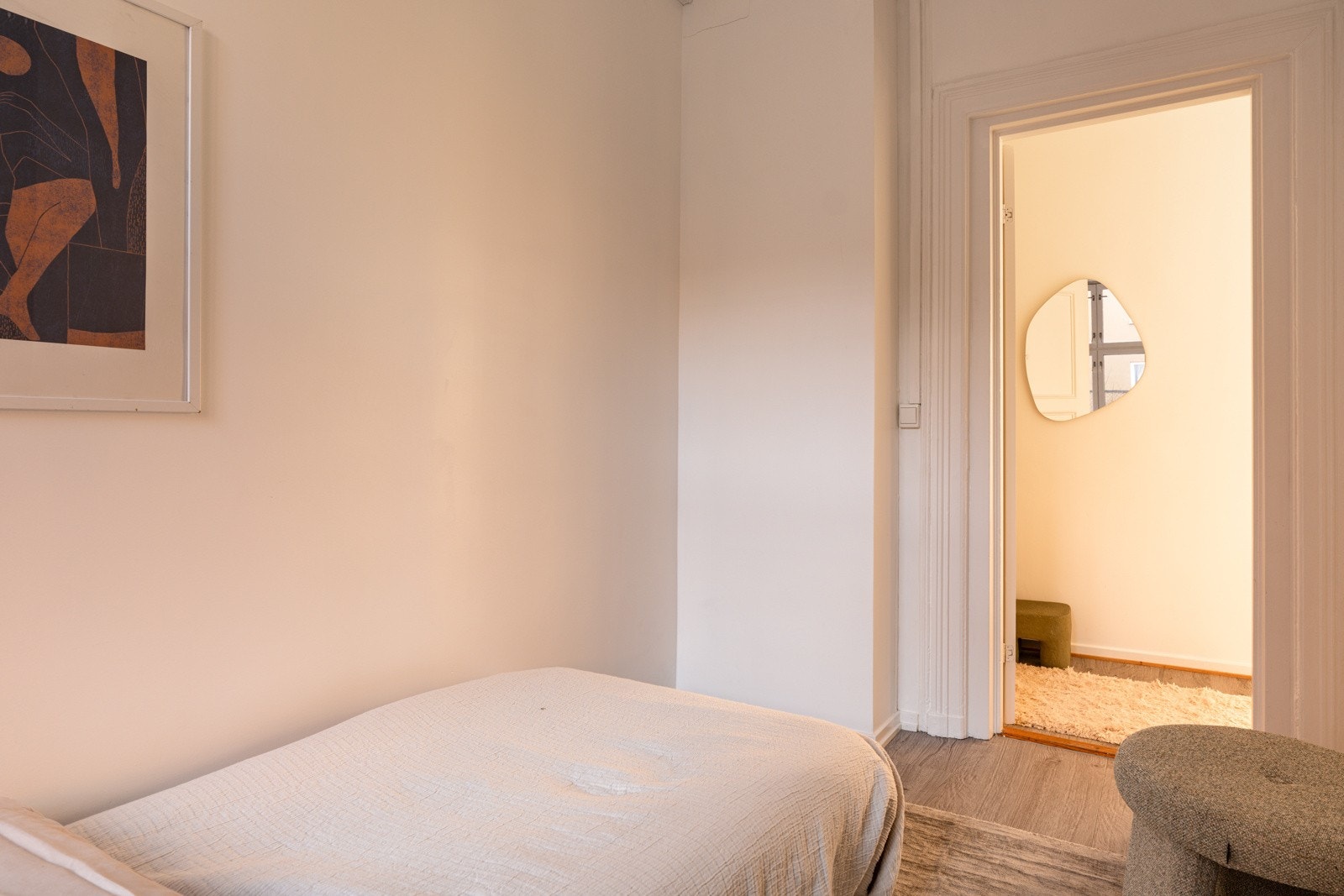 På soverommet er det plass til seng, samt kommode eller garderobeskap. Galleribilde