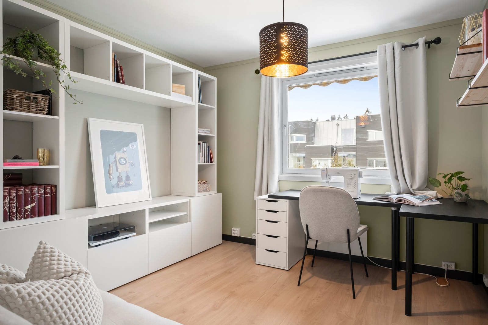 Soverom 3 er romslig og lettmøblert etter eget ønske. Galleribilde