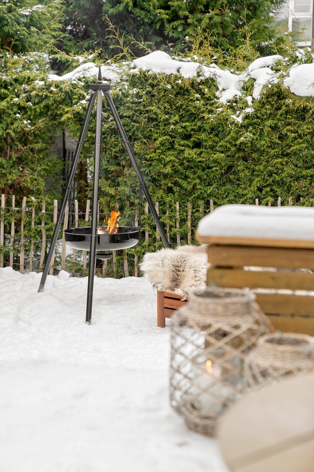 Det er ca tre minutters gange til skogen, mange lekeplasser i området, ballbinge og grendehus. Galleribilde