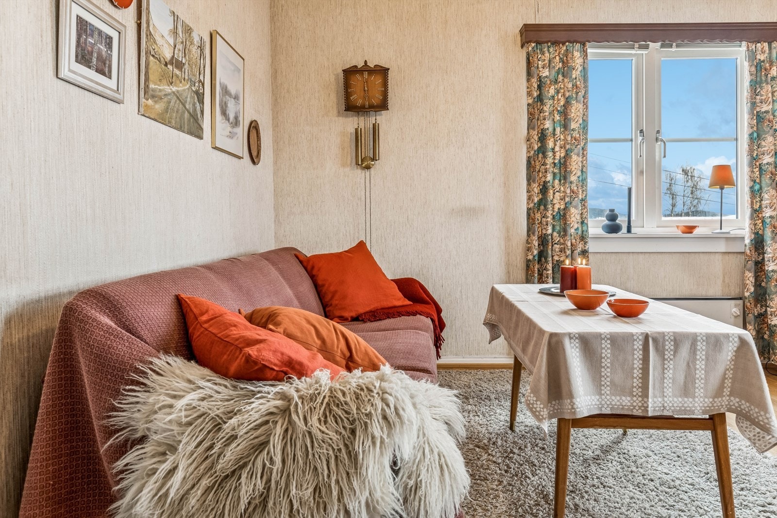 Vinduene er fra 2004 og har 2-lags isolerglass. Galleribilde