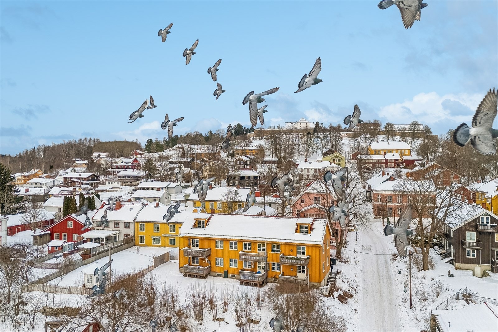 Leiligheten ligger flott til i Øvrebyen, rett under Kongsvinger Festning. Galleribilde