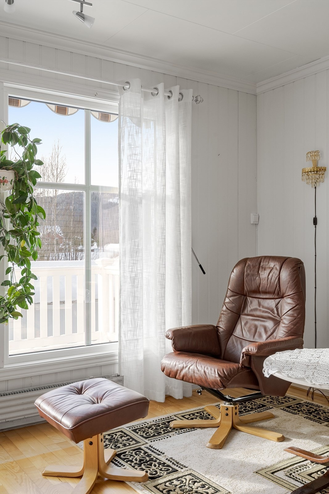 4058-3-1_149-1.jpg Galleribilde