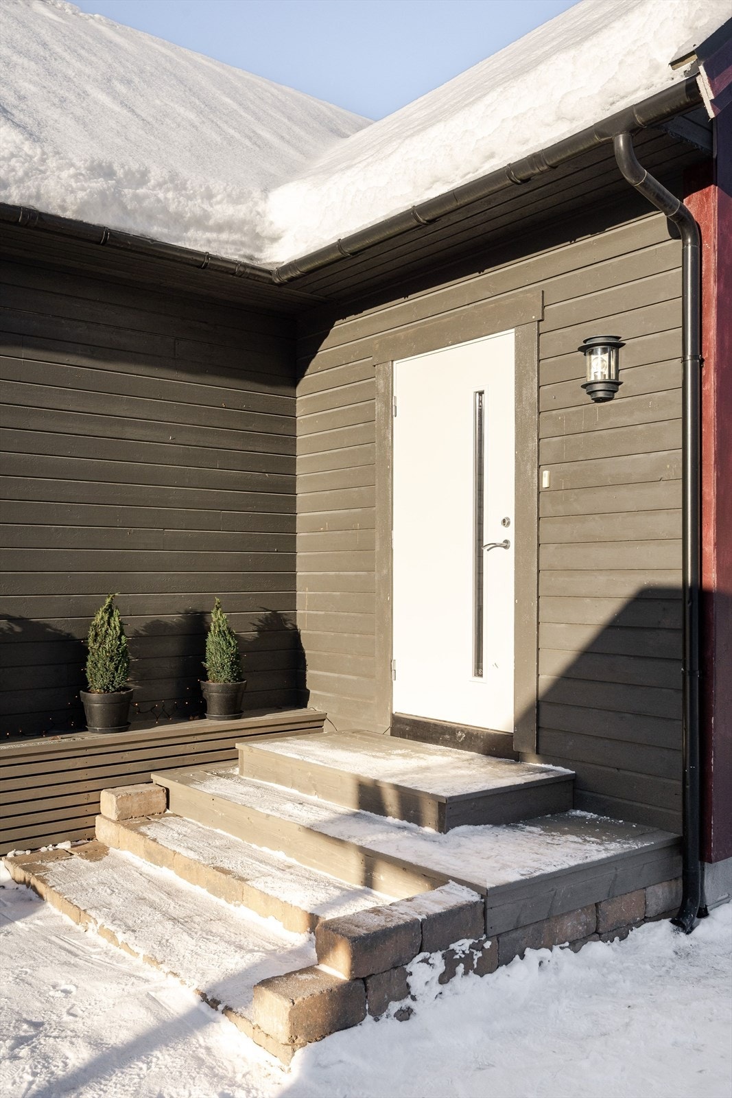 Du ønskes velkommen inn via et pent inngangsparti. Galleribilde