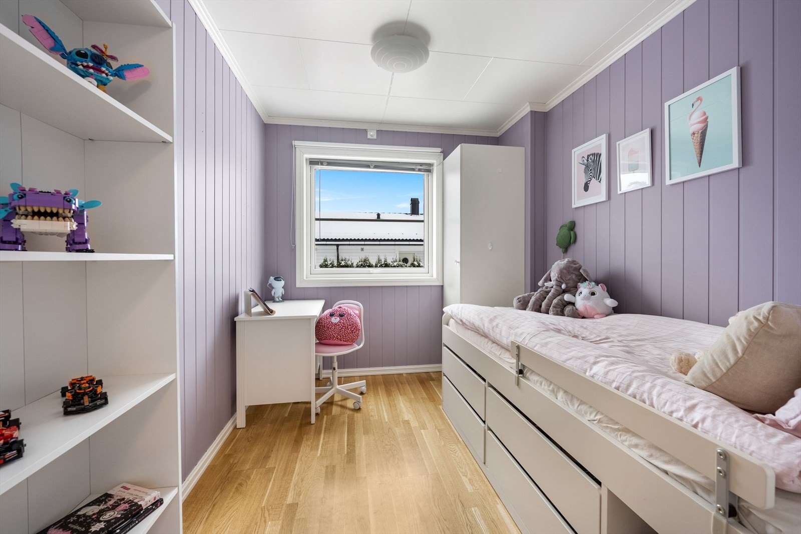 Soverom 2 med areal som passer godt til barnerom. Galleribilde