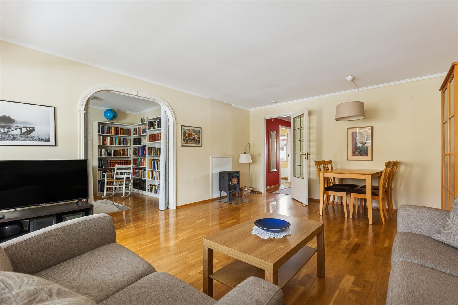 Peisovn som varmer godt kaldere høst- og vinterdager. Galleribilde