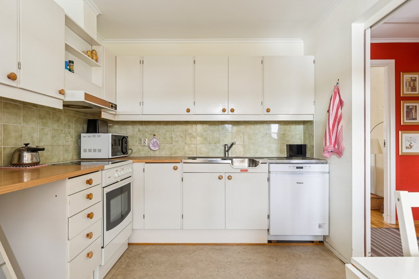 Hvitevarer på kjøkken medfølger. Galleribilde