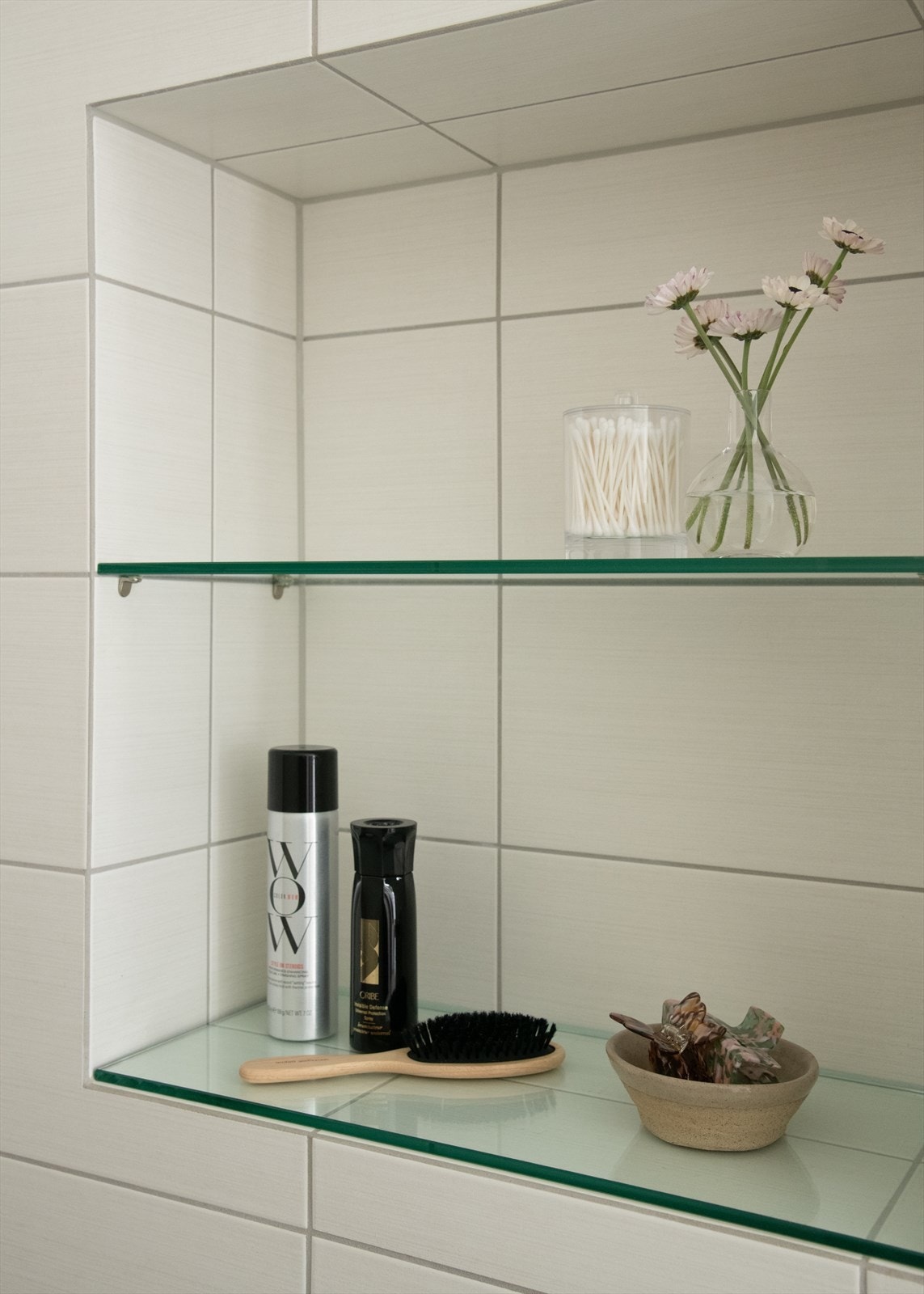 Innebygd sisterne og hylle. Galleribilde