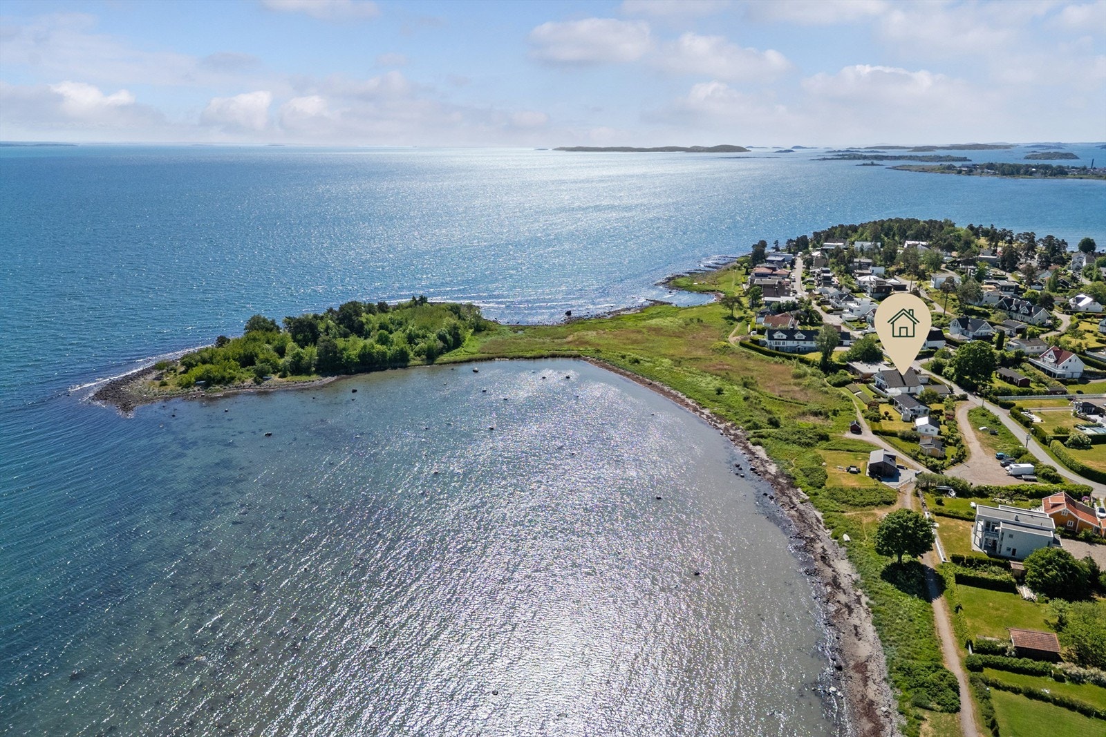 Første linje mot sjøen. Panoramautsikt - Solfylte uteplasser -Drivhus - Dobbelgarasje Galleribilde