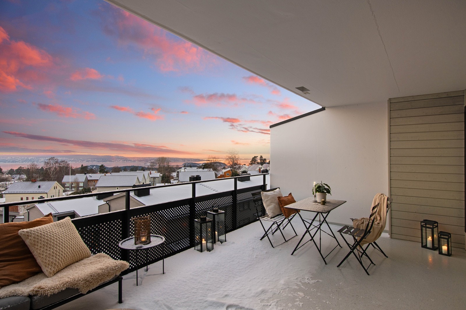 Solrik terrasse på hele 20 kvm Galleribilde