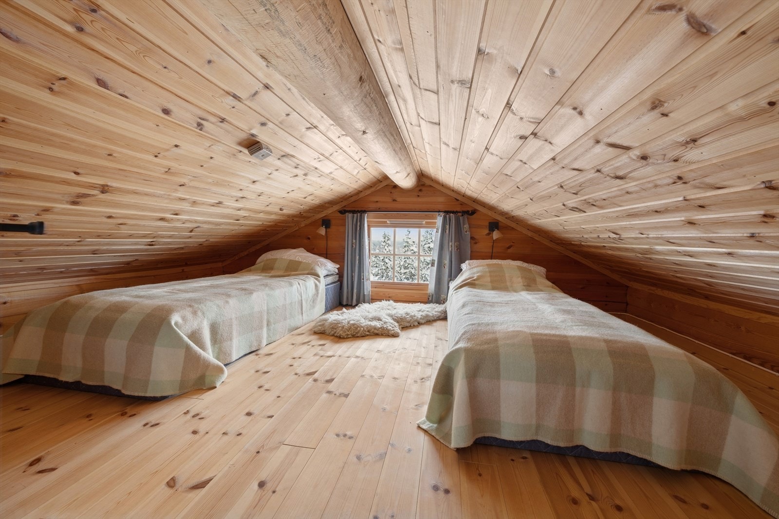 Hemsrom. Galleribilde