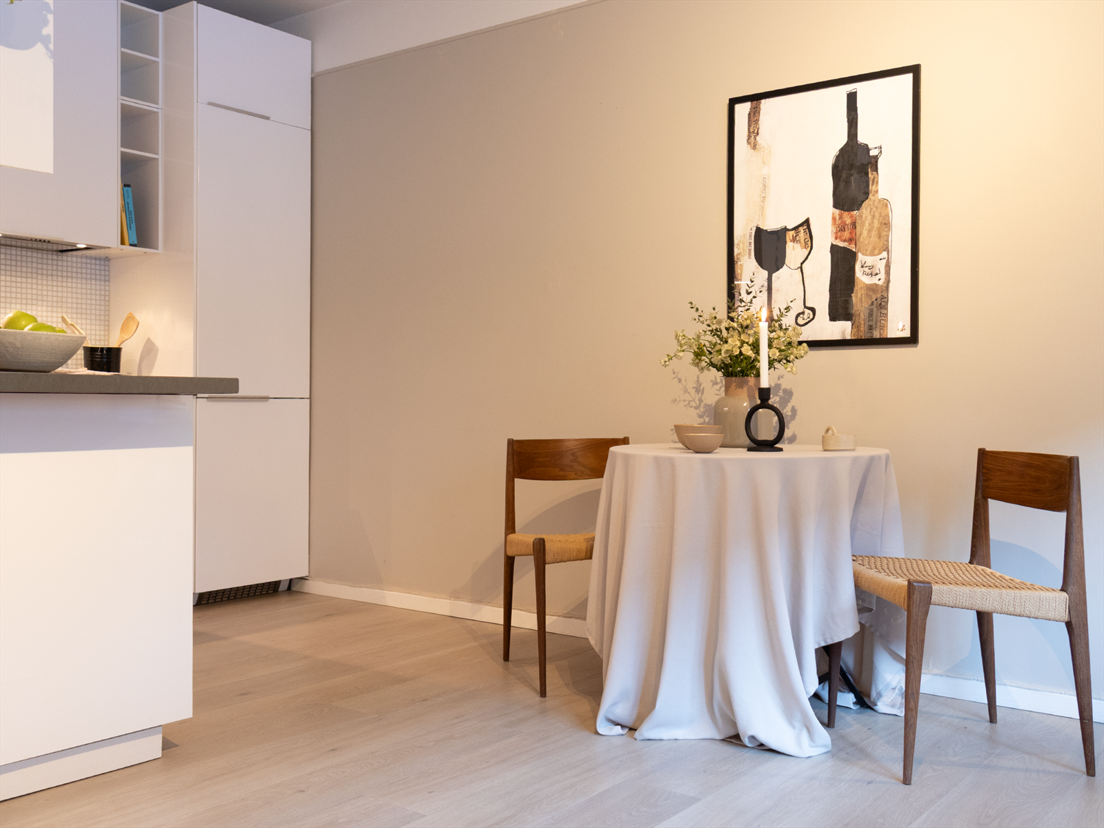 Her får du en lys og pen 2-roms eierleilighet med effektiv planløsning. Galleribilde