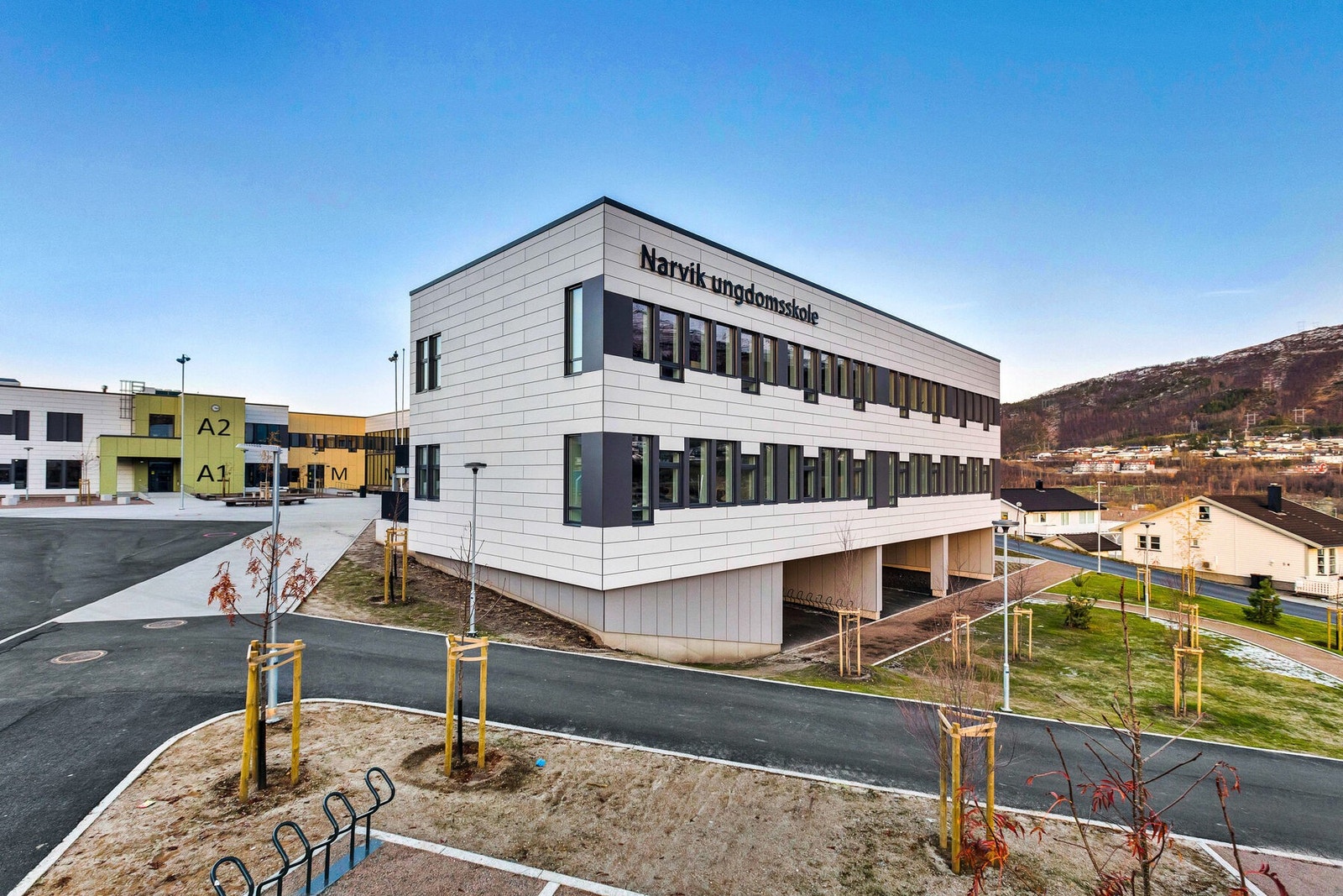 Narvik Ungdomsskole Galleribilde