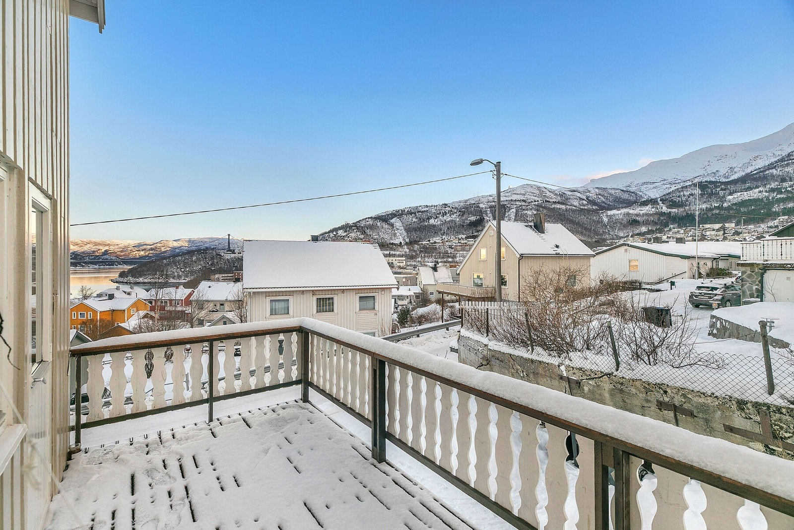 Utgang fra stue til balkon Galleribilde