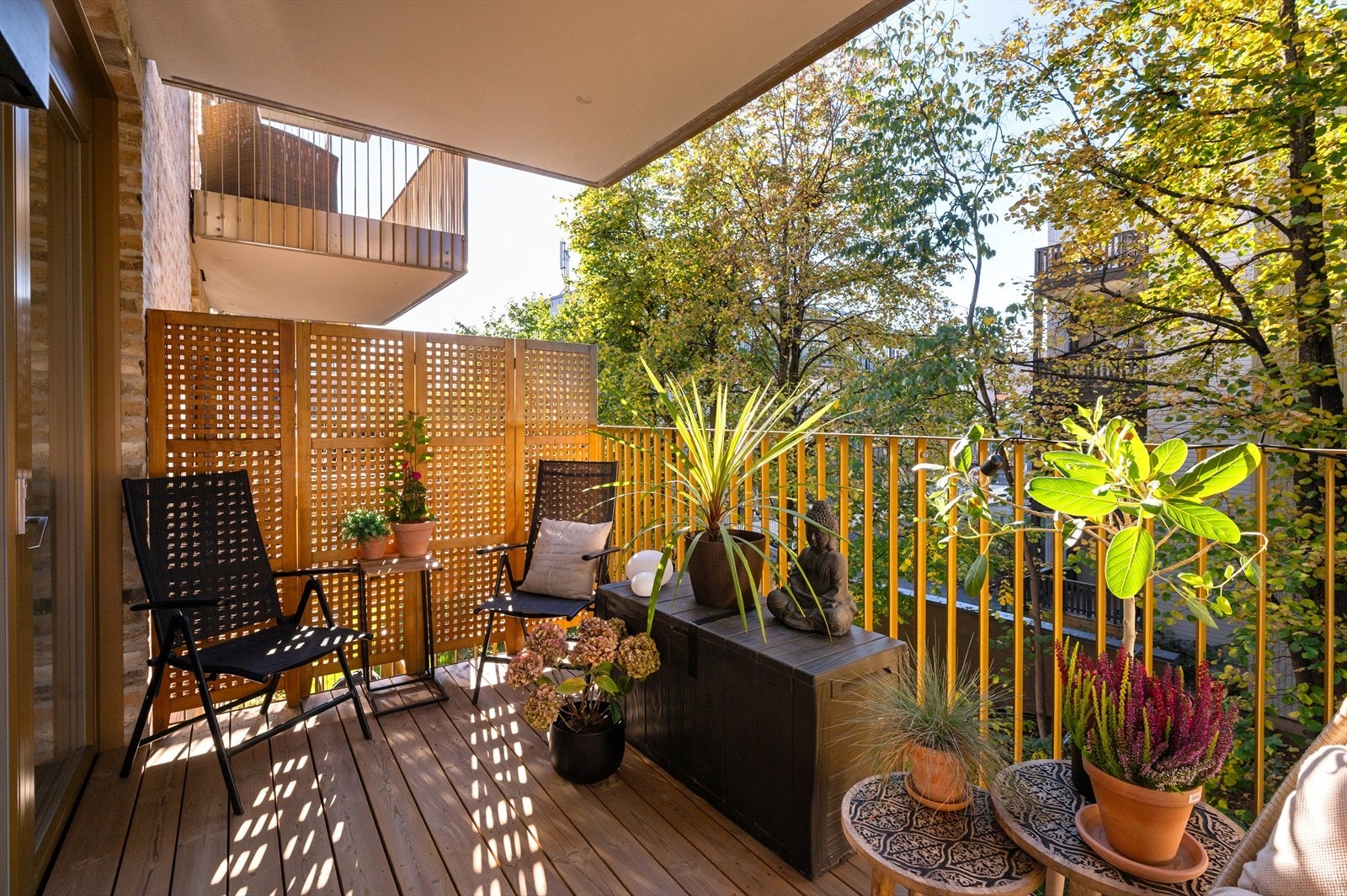 Balkongen er på 8,4 kvm, og fungerer utmerket som en forlengelse av boligen i sommerhalvåret. Galleribilde