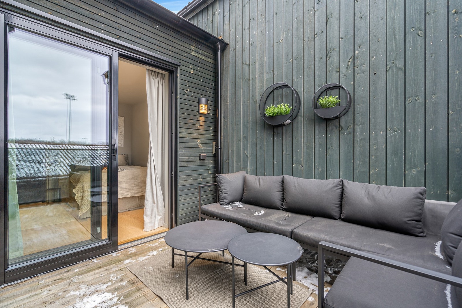 Balkong med adkomst fra soverom 3 og stuen Galleribilde