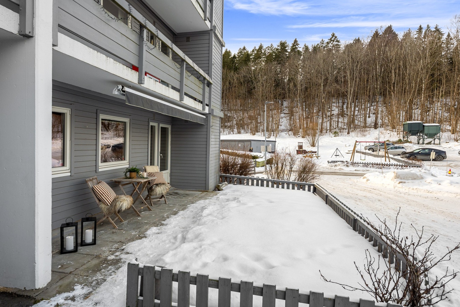 Uteplass med hage Galleribilde