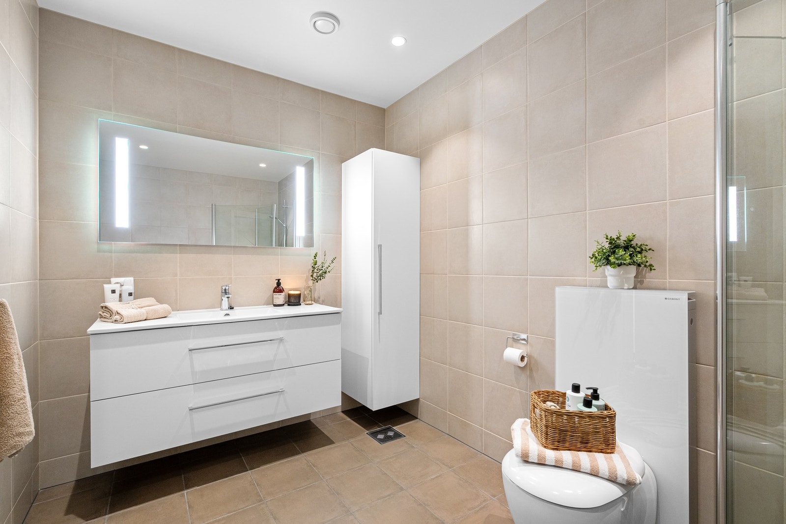 Praktisk bad nummer to - perfekt for barnefamilien Galleribilde