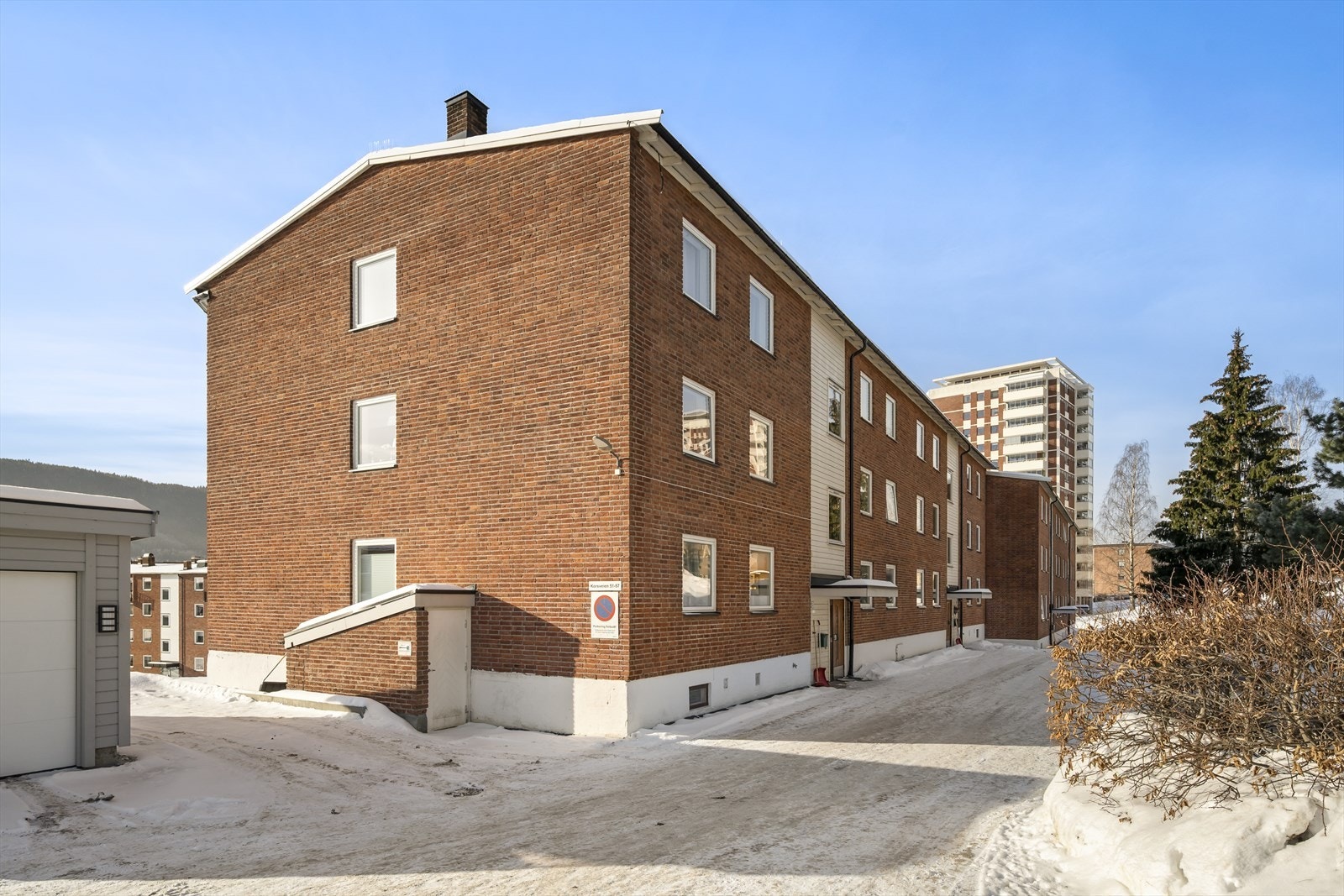 Leiligheten ligger sentralt til på Åssiden med kort vei til dagligvare, kollektivtransport, barnehager og skole! Galleribilde