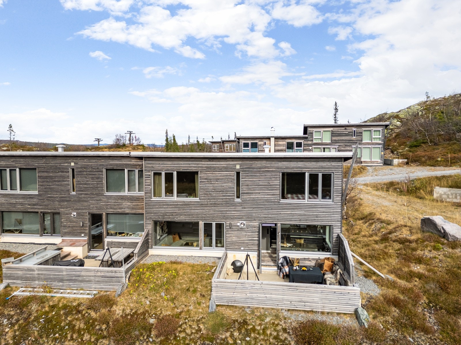 Solrik sydvestvendt terrasse på ca. 16 m² Galleribilde